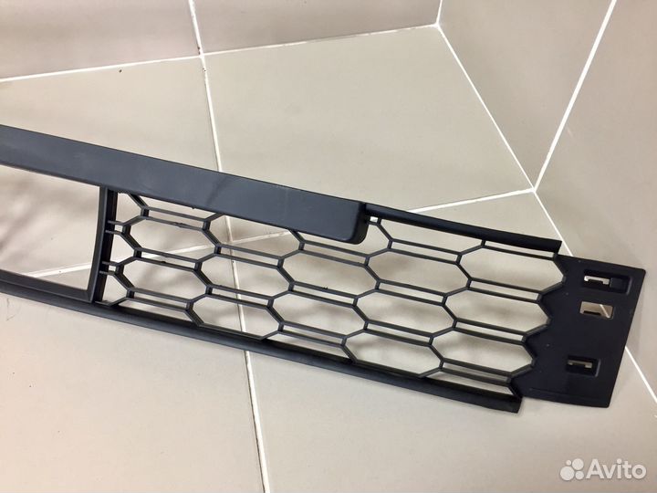 Решетка переднего бампера Skoda Rapid 2020 адаптив