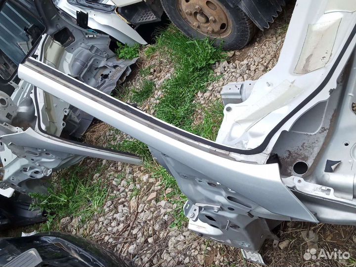 Четверть кузова передний правый Ford Focus 3