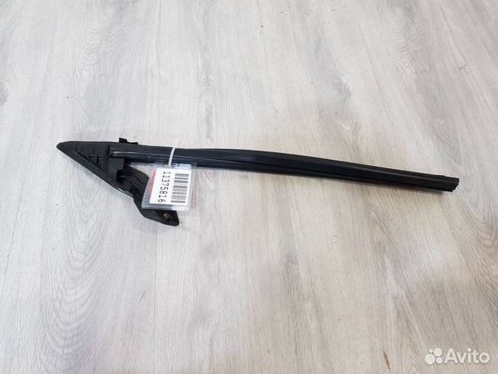 Уплотнитель двери передней левой Mini F57 2014