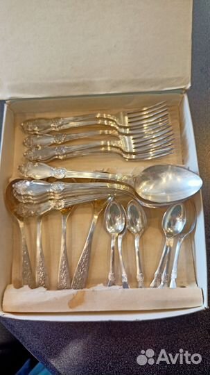 Набор столовых приборов мельхиор