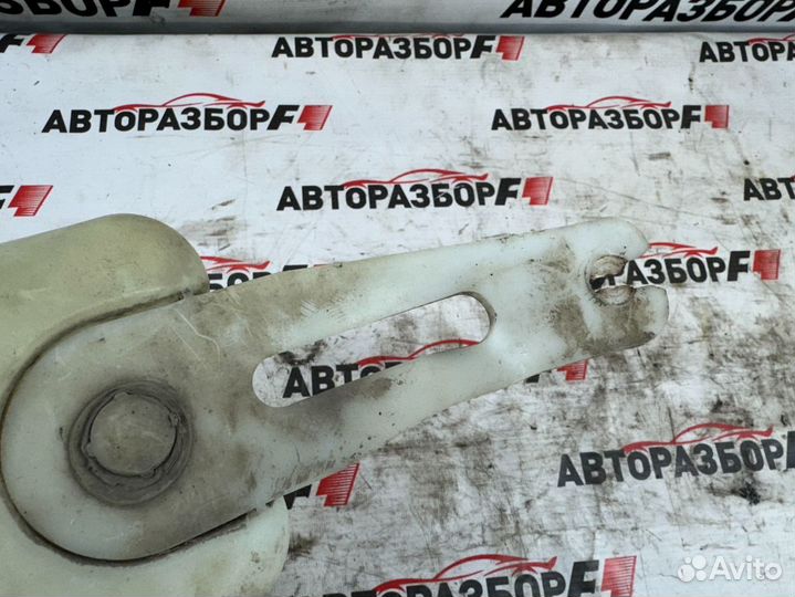 Бачок омывателя ваз Kalina