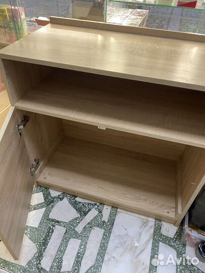 Тумбочка