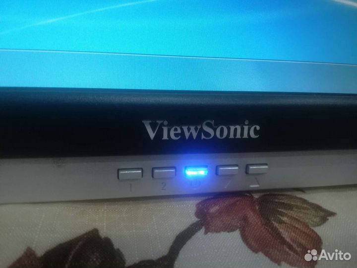 Монитор Viewsonic