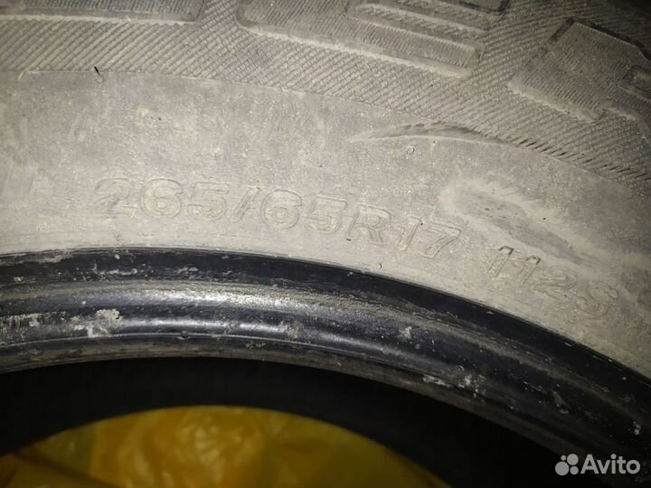 Bridgestone Dueler A/T 265/65 R17