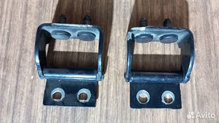 Escape тайванец 2007-2009 петли двери багажника