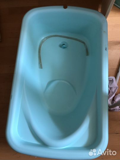 Пеленальный столик с ванночкой chicco