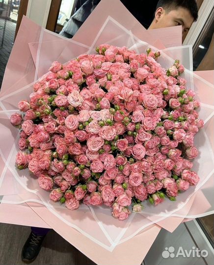 Букеты из кустовых роз