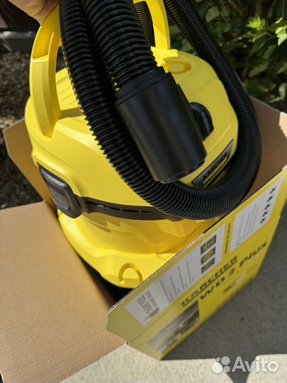 Новый пылесос Karcher WD 2 Plus