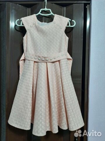 Нарядное платье на девочку 122-128