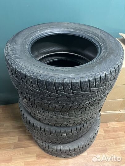 Nokian Tyres Hakkapeliitta R SUV 285/60 R18 108R