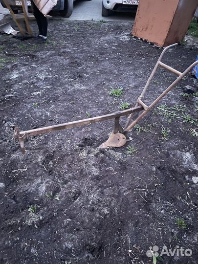 Плуг для лошади