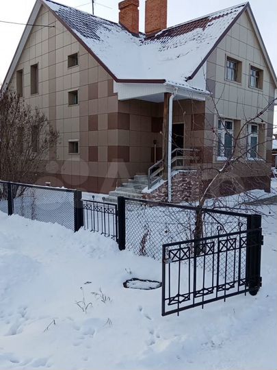 Коттедж 205 м² на участке 15 сот.