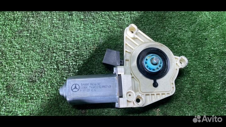 Моторчик стеклоподъемника передний левый Mercedes
