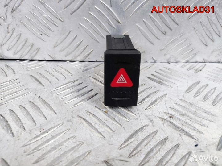 Кнопка аварийной сигнализации Passat B5 3B0953235D