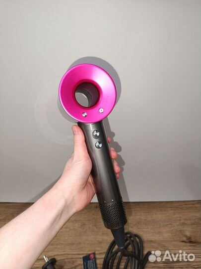 Фен Dyson supersonic hd08