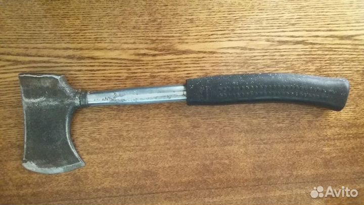 Меховые рукавицы из СССР,топорик туристический