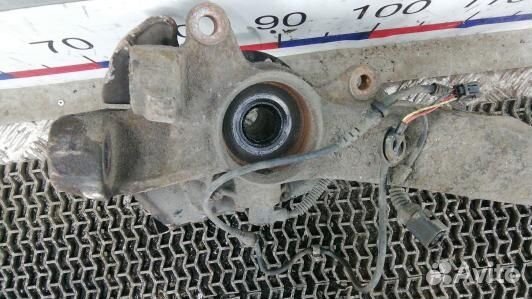 Ступица передняя левая audi A6 C5 Allroad (CEA32K9