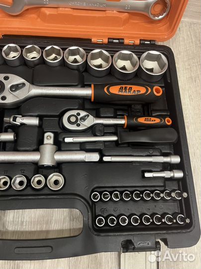 Набор инструментов для автомобиля