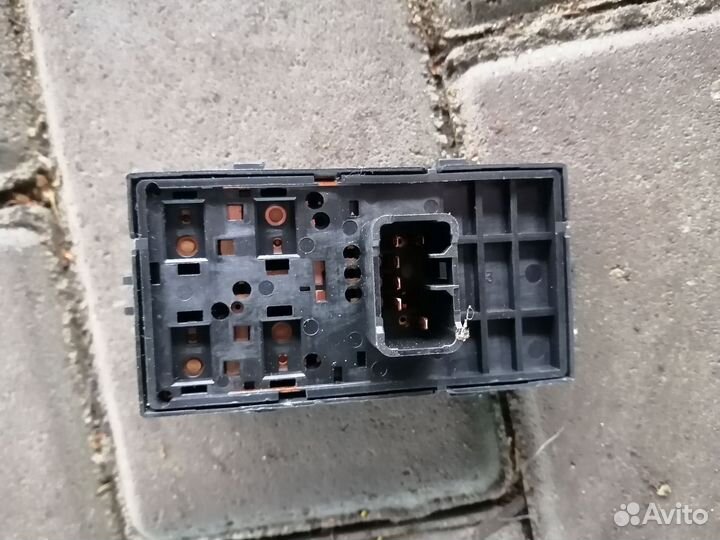 Блок Управления стеклоподъемниками Авео Т300