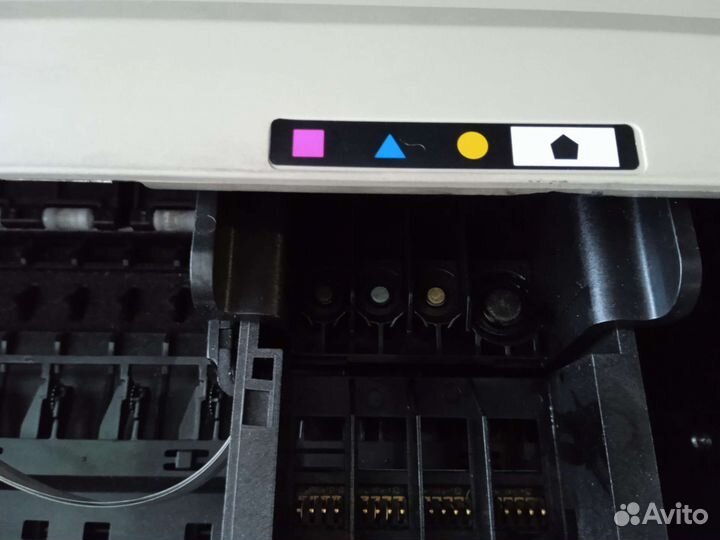 Цветной струйный принтер
