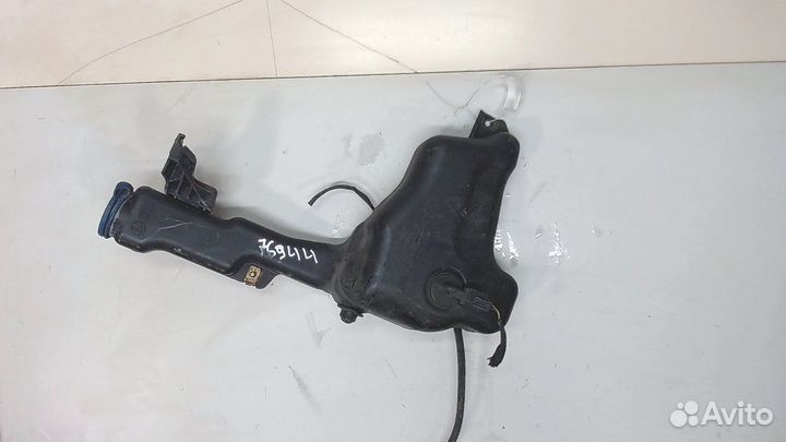 Бачок омывателя Mercedes C W204, 2011