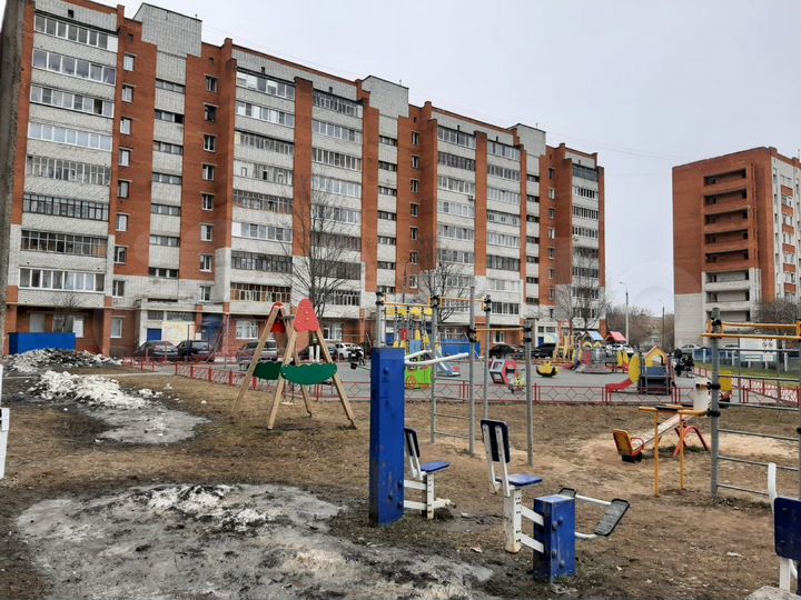 4-к. квартира, 94 м², 2/10 эт.