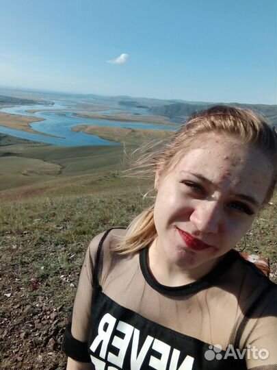 Офицантка, кассир, продавец