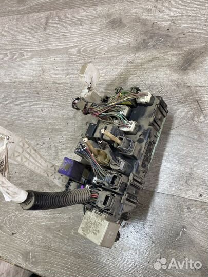 Блок предохранителей Pontiac Vibe