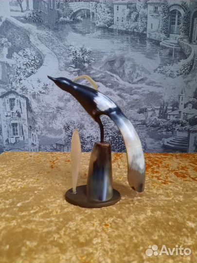 Рог изобилия или для вина, статуэтка из рога Птица