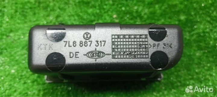 Пепельница в заднюю левую дверь VW Touareg 2002-2