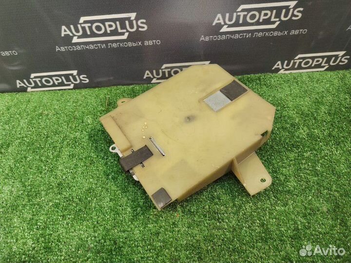 Блок управления двигателем Audi 80