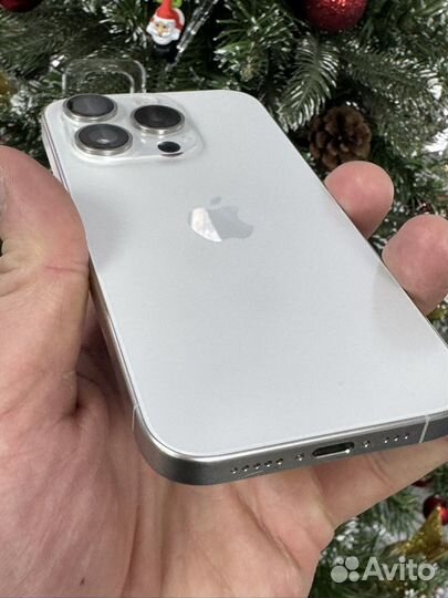 iPhone 15 Pro, 256 ГБ