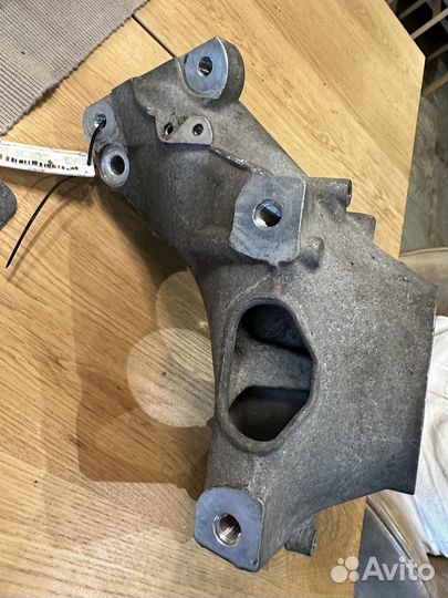 Кулак поворотный правый Porsche 911 991