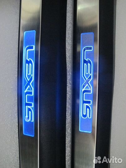 Накладки NX 200 / NX 300H / NX 200t на пороги двер