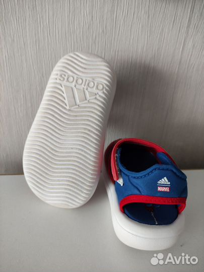 Сандалии Adidas