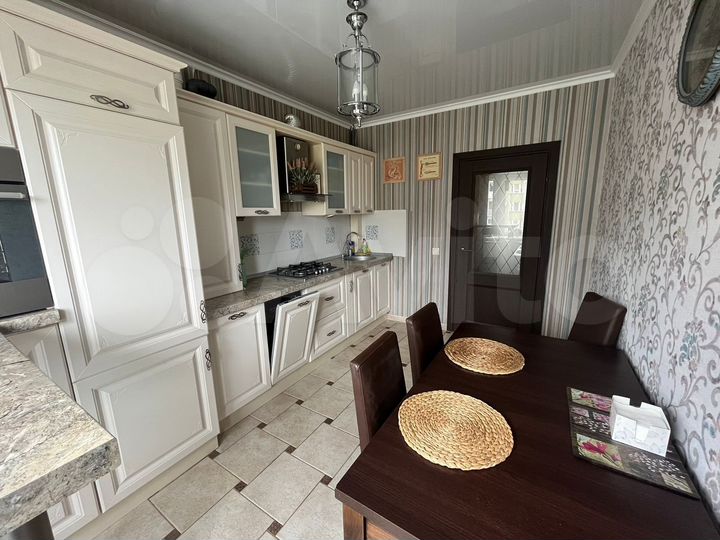 2-к. квартира, 62 м², 7/8 эт.