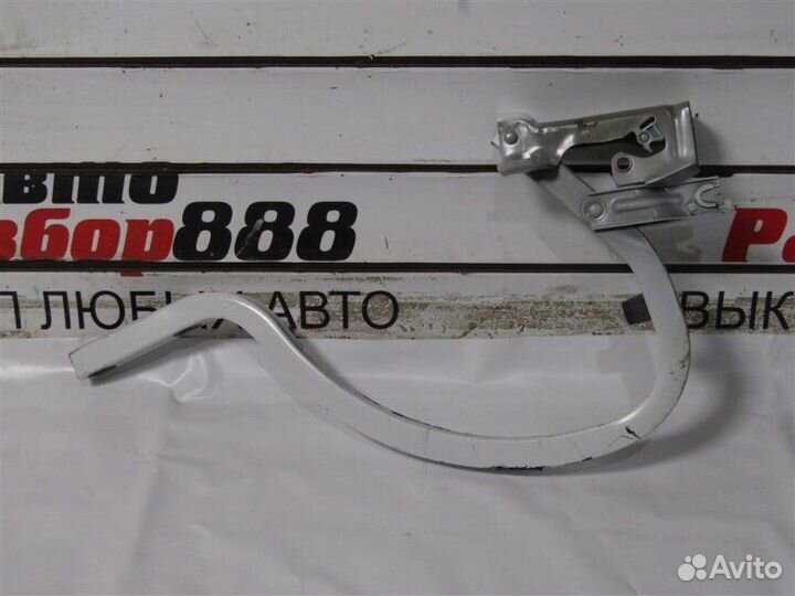 Петля крышки багажника правая Chevrolet Cruze