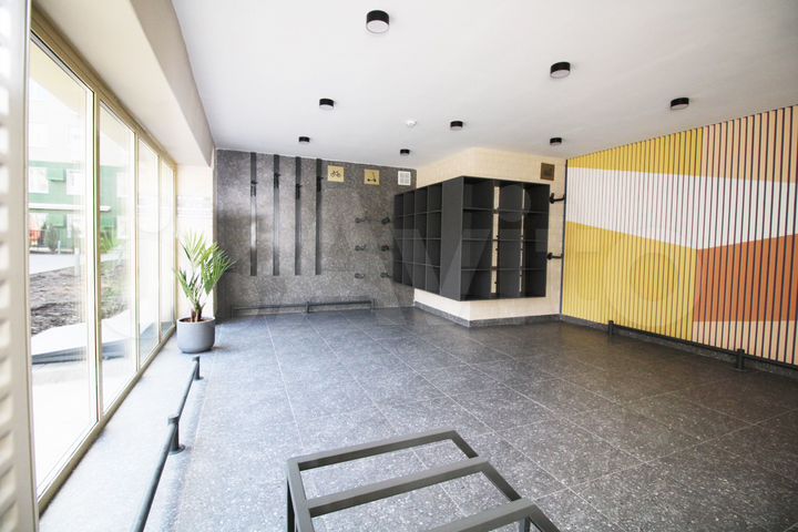 3-к. квартира, 92 м², 1/10 эт.