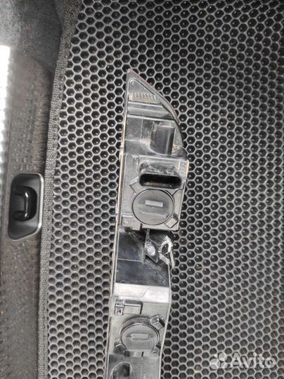 8U945096C задний фонарь audi q3 (oem)