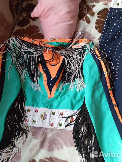 Костюмы для танцев, гимнастики