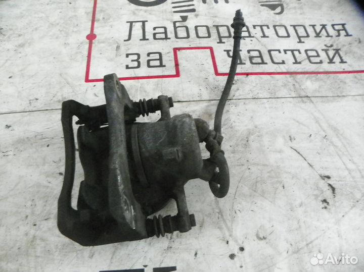 Суппорт тормозной передний правый Suzuki SX4