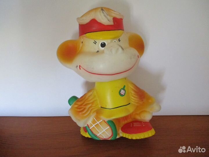 Игрушка СССР, обезьянка с ракеткой