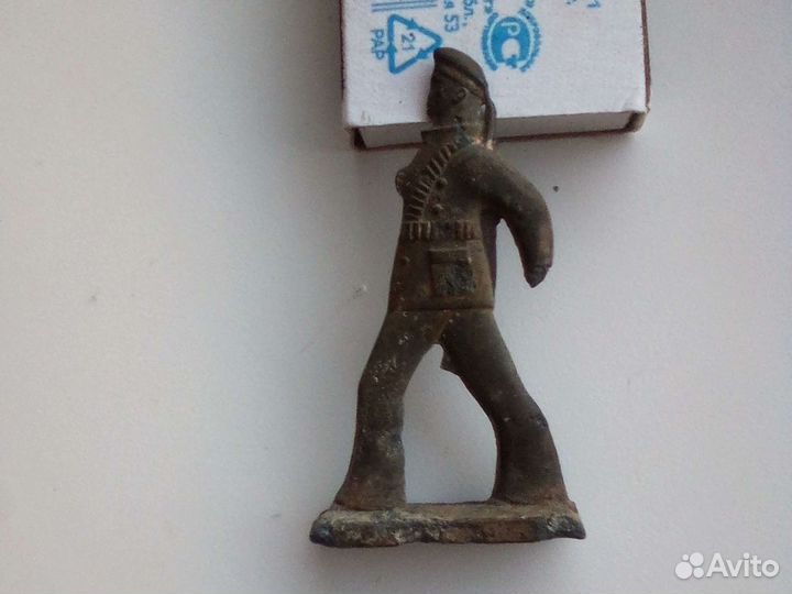 Модель солдатика