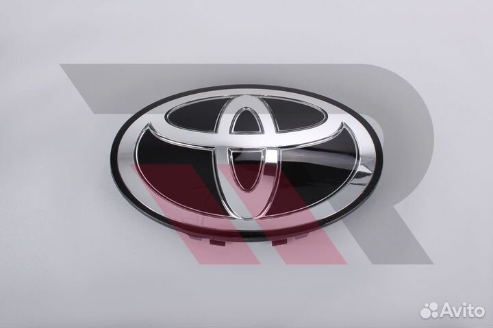 Эмблема Toyota Land Cruiser Prado 150 с18г Стекло