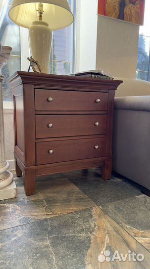 Тумбочки с ящиками США