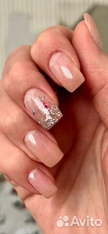 Маникюр на дому, коррекция и наращивание ногтей