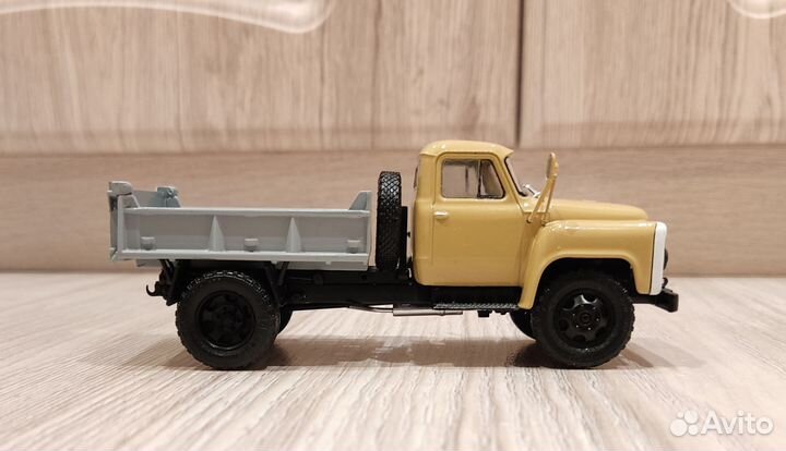 Газ-саз-3504 (газ-52) 1/43