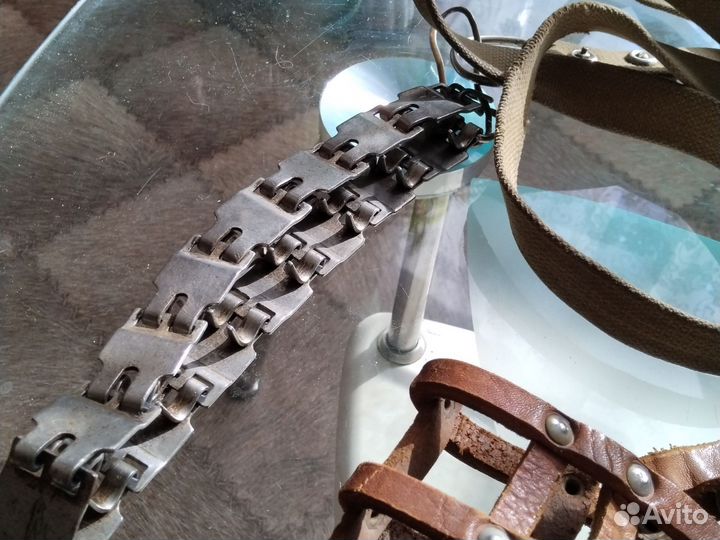 Намордник и строгий ошейник для собак