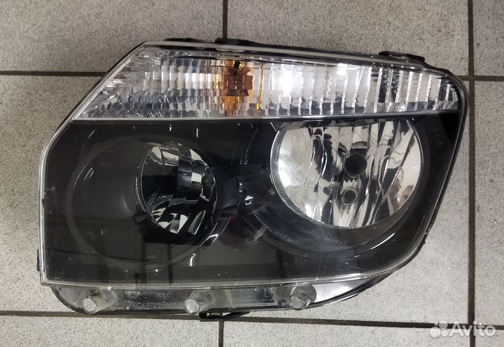 Фара Renault duster левая Б/у