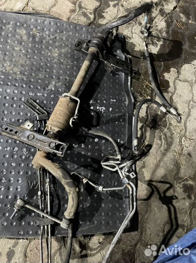 Стабилизатор передний 2015 на Range Rover 4 L405